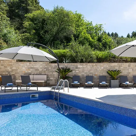 Olive Tree Luxury Podstrana