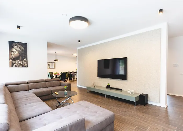 Villa Olive Tree Luxury *